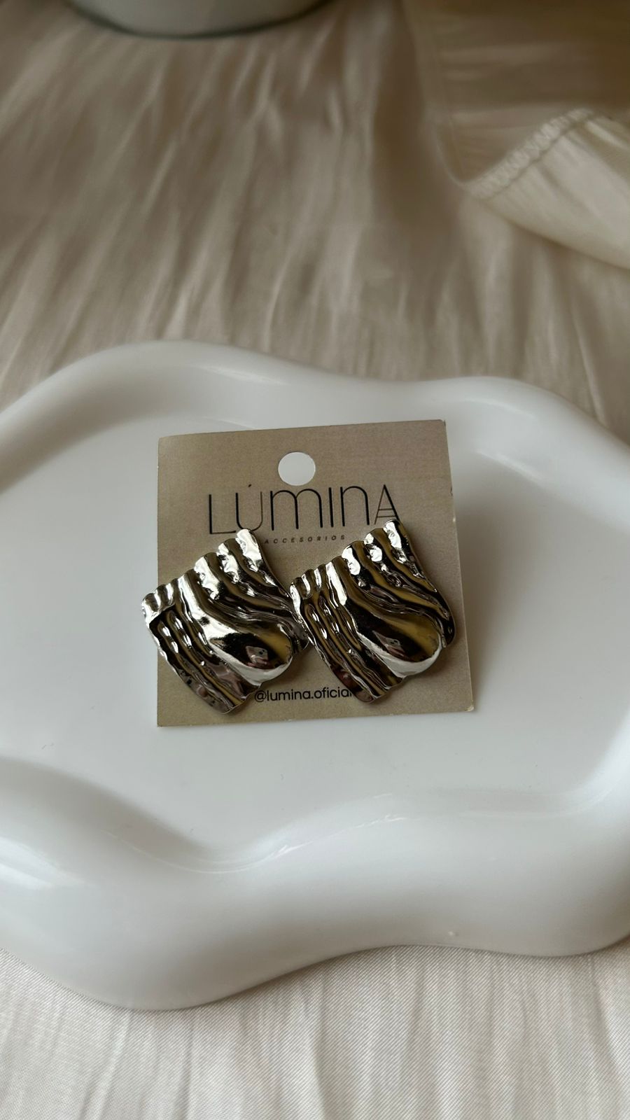 Aretes Nova