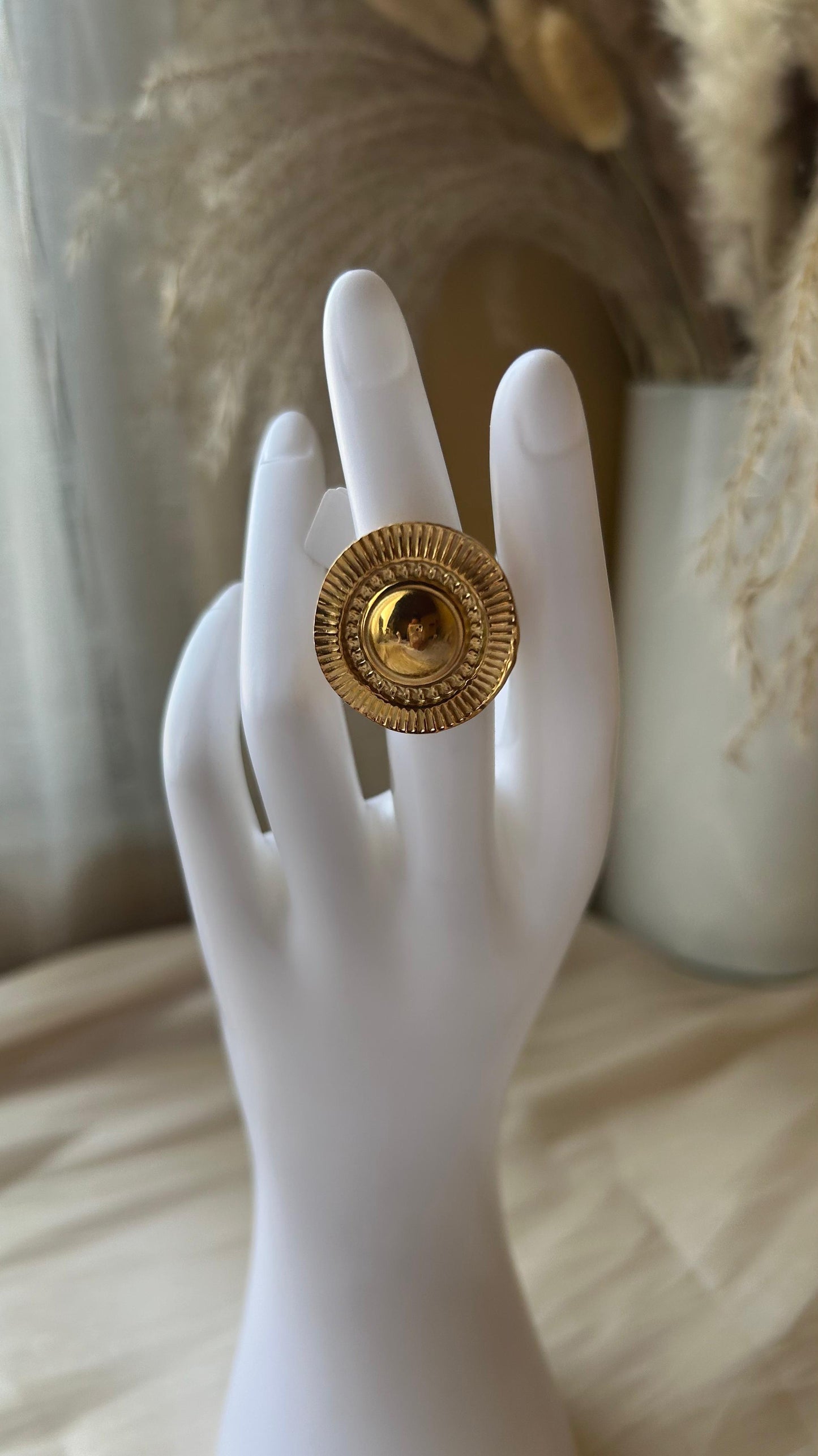 Anillo Contempory